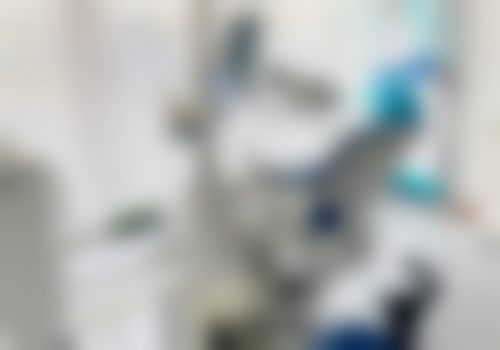 龙口朗朗口腔门诊部