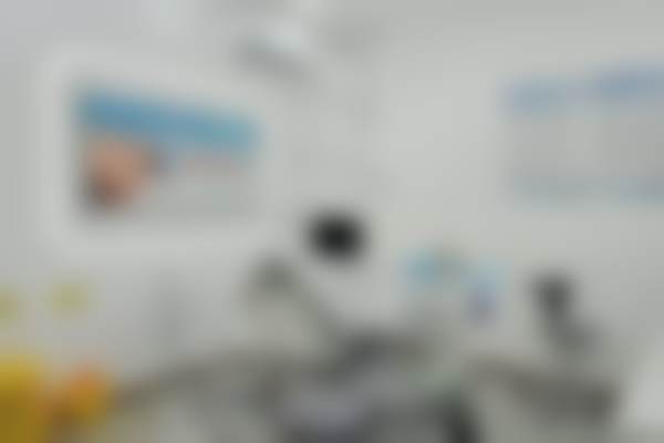 遵义牙一生口腔门诊部