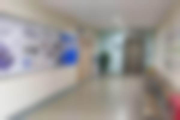 重庆北碚爱尔眼科医院走廊
