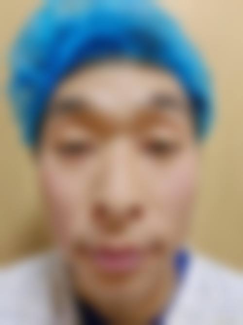 特色项目与价格优势：个性化定制，性价比突出